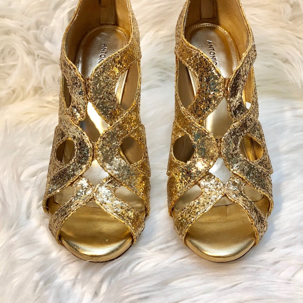 **❣️SOLD❣️**Antonio Melani Heels Gold “Sparkles” - Picture 5 of 8